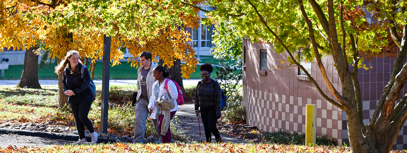 GMercyU students on campus